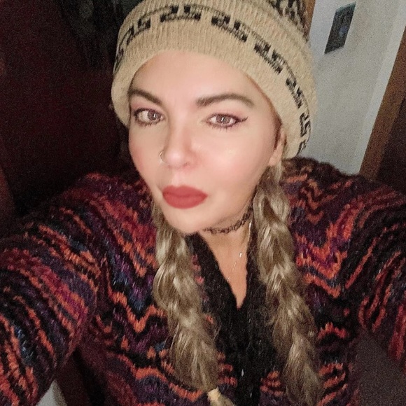 Meet your Posher, Michele - Picture 7 of 15